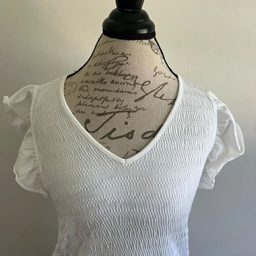 NWT LOFT Smocked Flutter V-Neck Top - Picture 2 of 3